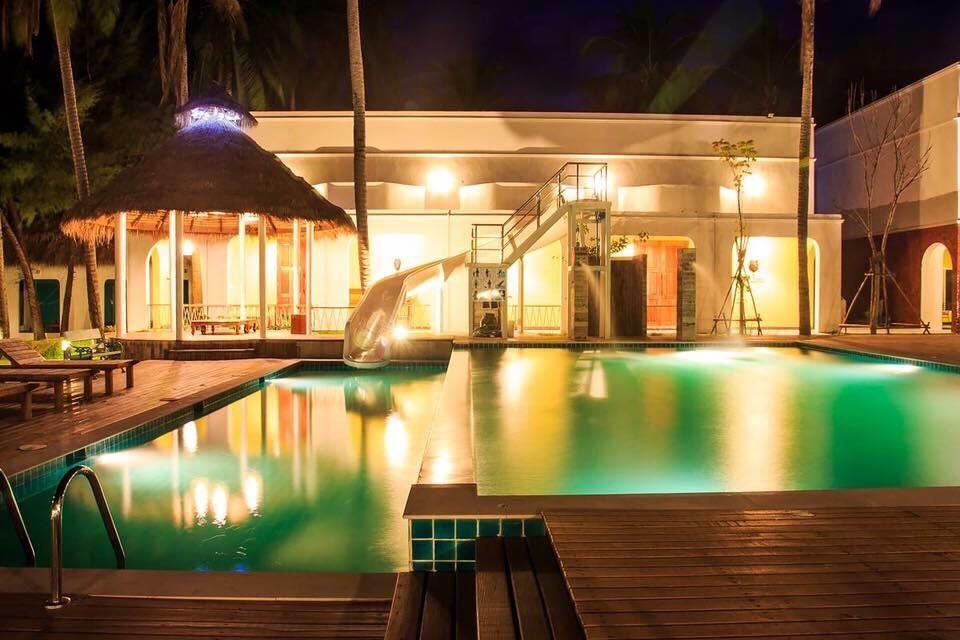 Hotel Meet The Sea Khlong Yai Esterno foto
